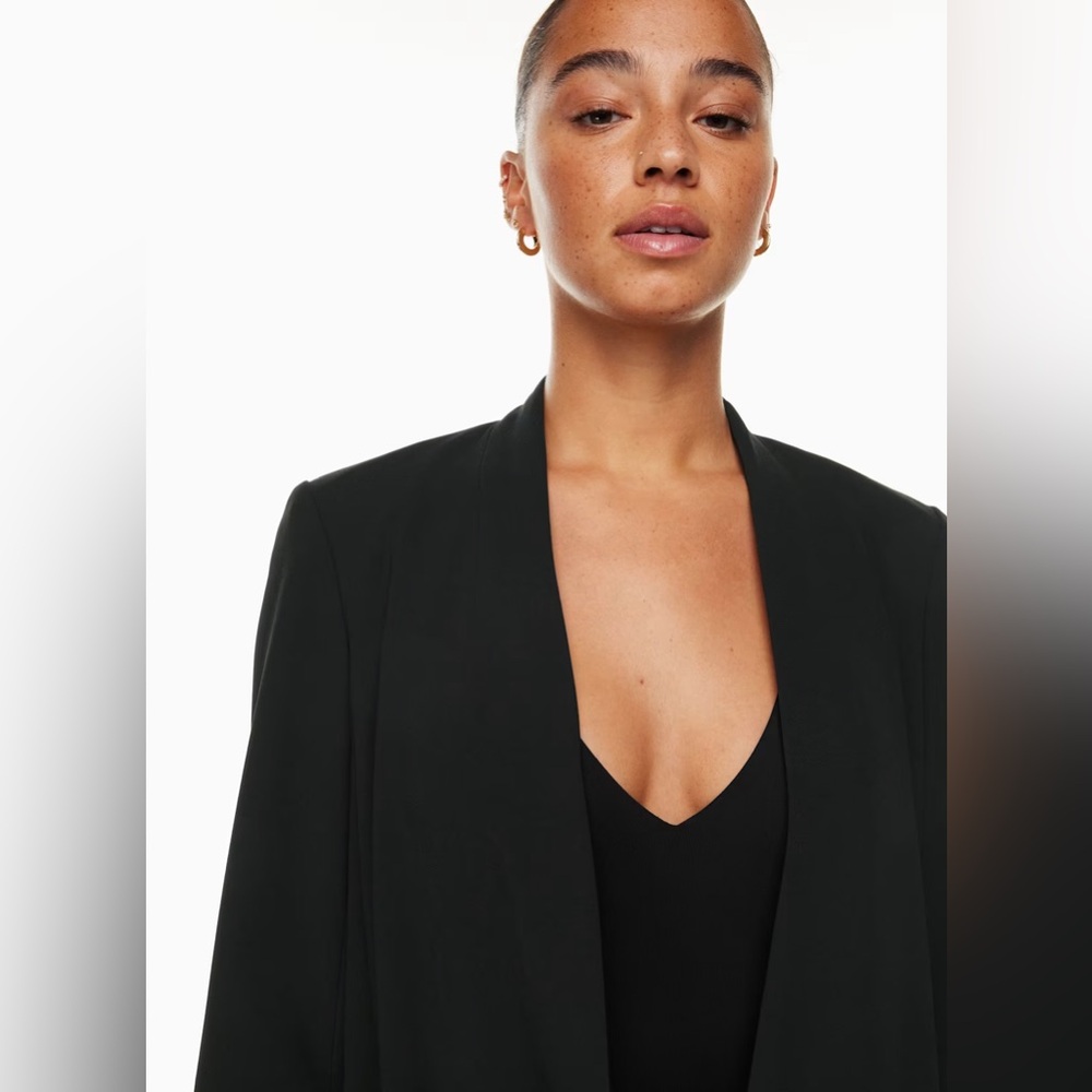 Aritzia Elegant Black Women's Model off duty Elevated Blazer/Jacket Sz 0